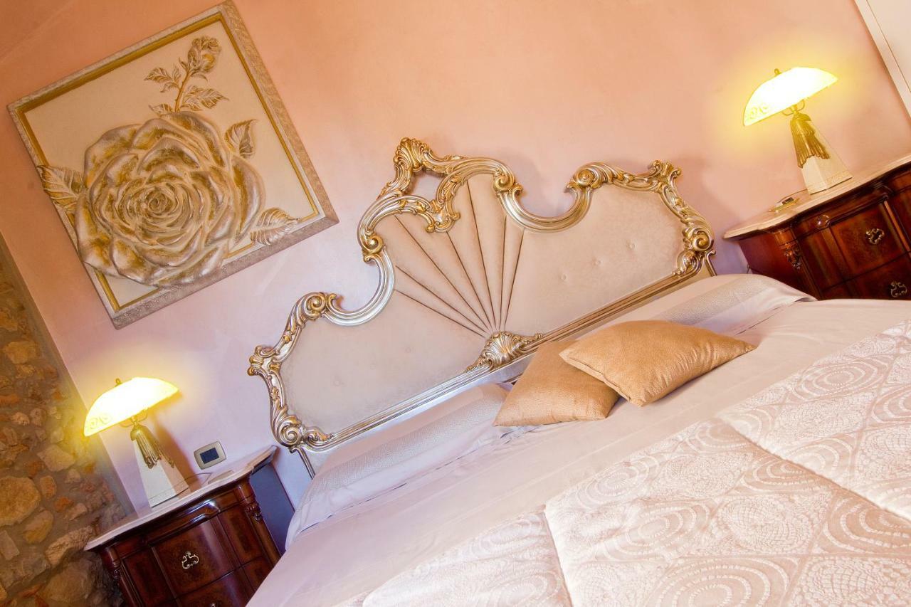 Strada Giulia 16 Hotel โบลเกริ ภายนอก รูปภาพ